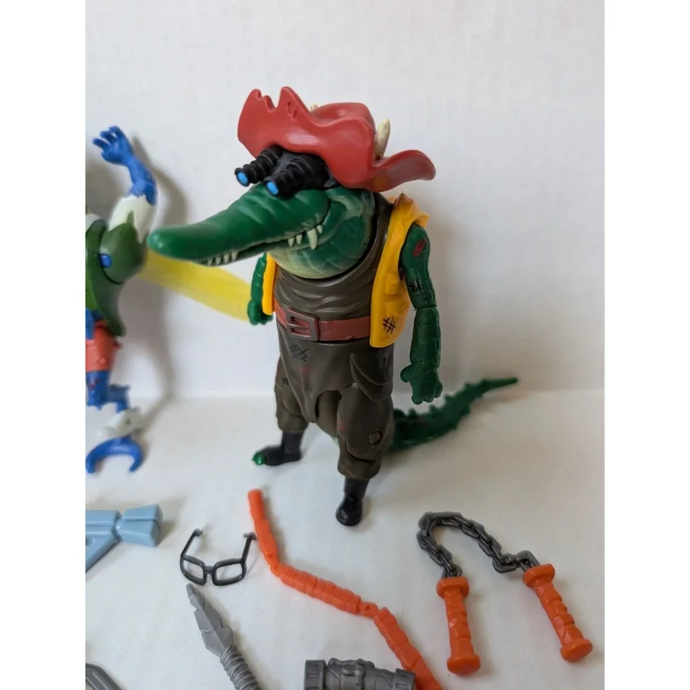 TMNT Mutant Mayhem Leatherhead & Superfly Figures w/ Weapons & Accessories